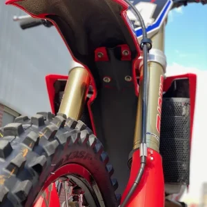 TWIN AIR OKLEINA PRZECIWBŁOTNA HUSQVARNA (MUD DEFLECTOR FOAM) Bezpieczne zakupy