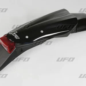 UFO BŁOTNIK TYŁ HUSQVARNA 2T ‘00-‘04, 4T ‘02-‘04 Z LAMPKĄ KOLOR CZARNY Łatwy zwrot