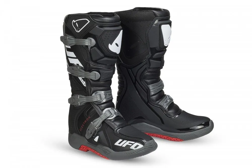 Bestseller UFO BUTY ELEKTRON CROSS / OFFROAD KOLOR CZARNY ROZMIAR 46 - UFO KOLEKCJA 2022